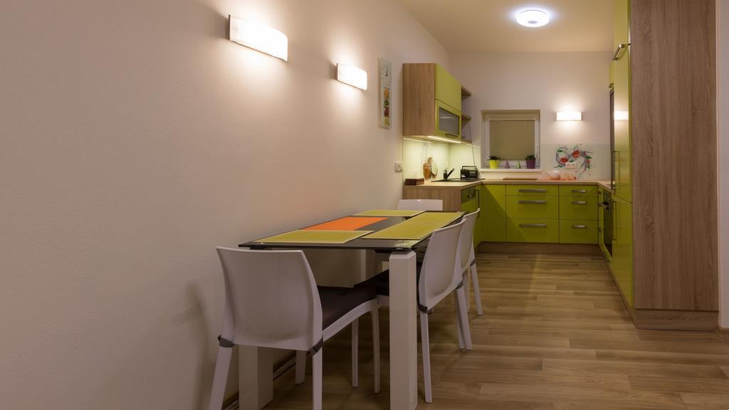 Apartment Aloha Znojmo Εξωτερικό φωτογραφία